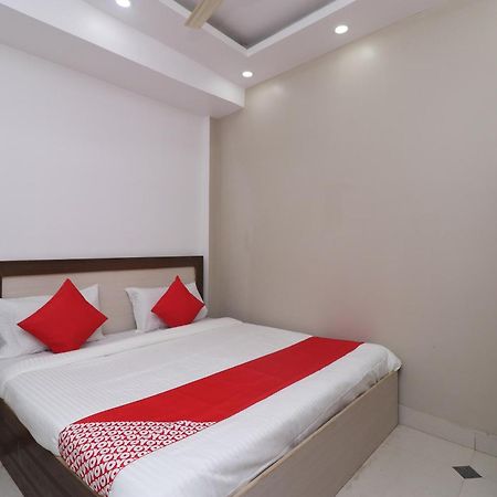 Hotel O Swastik Resort Colonelganj Экстерьер фото