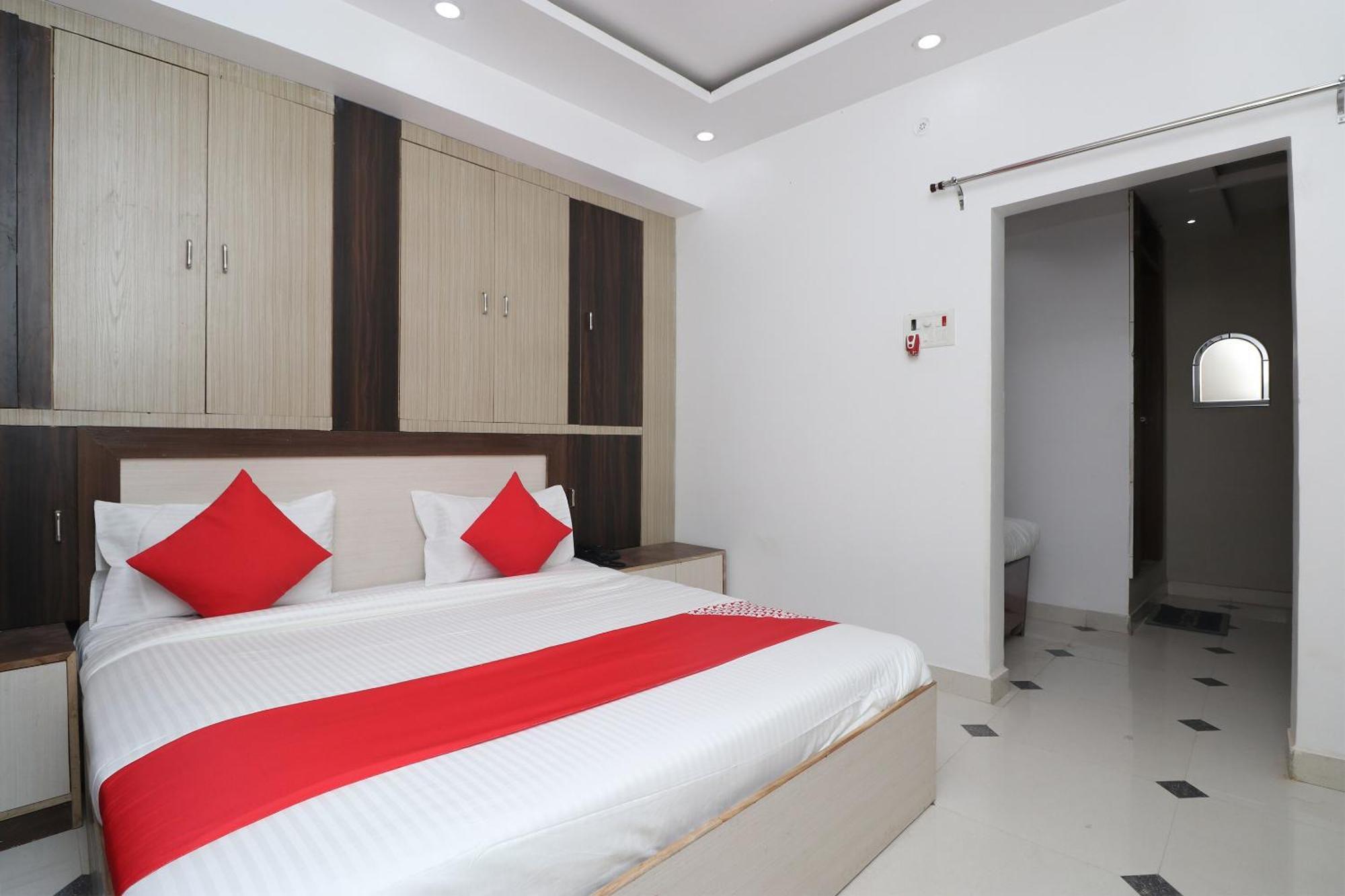 Hotel O Swastik Resort Colonelganj Экстерьер фото
