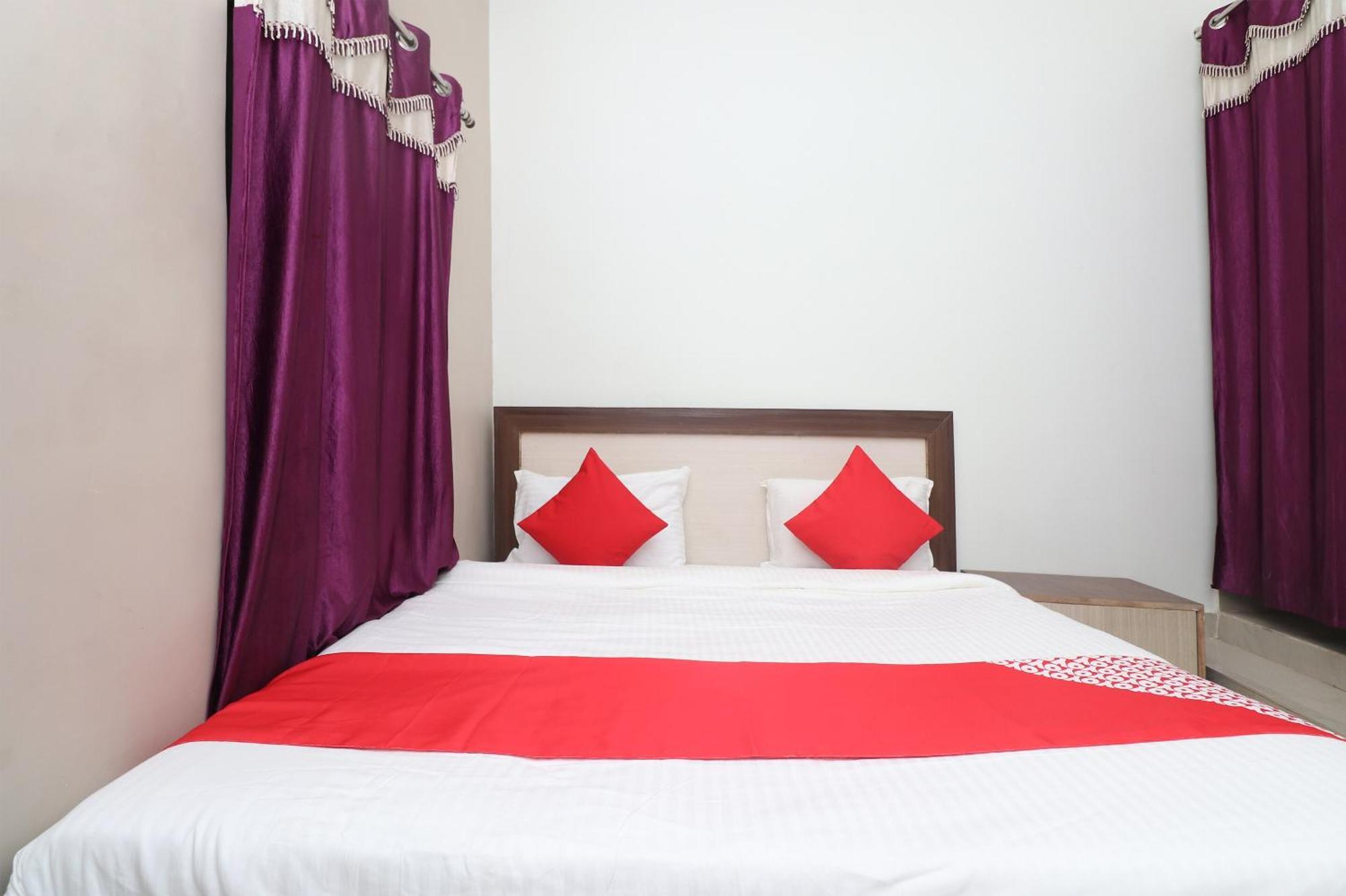 Hotel O Swastik Resort Colonelganj Экстерьер фото